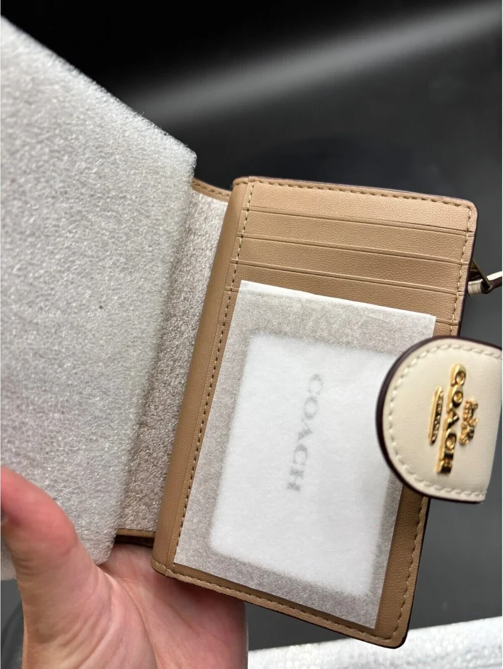 Coach Beige Leather Flap Wallet – Gold Logo – New